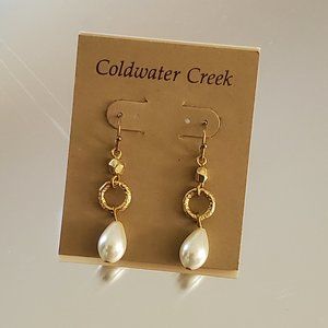 Coldwater Creek Earrings Pearl/Gold